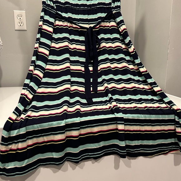 Merona V Neck Dress - Picture 2 of 9